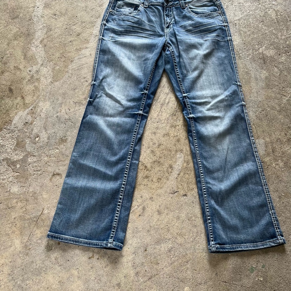 Cowgirl Tuff  women’s Bootcut Jeans - Light Blue Faded Wash Size W35  L33